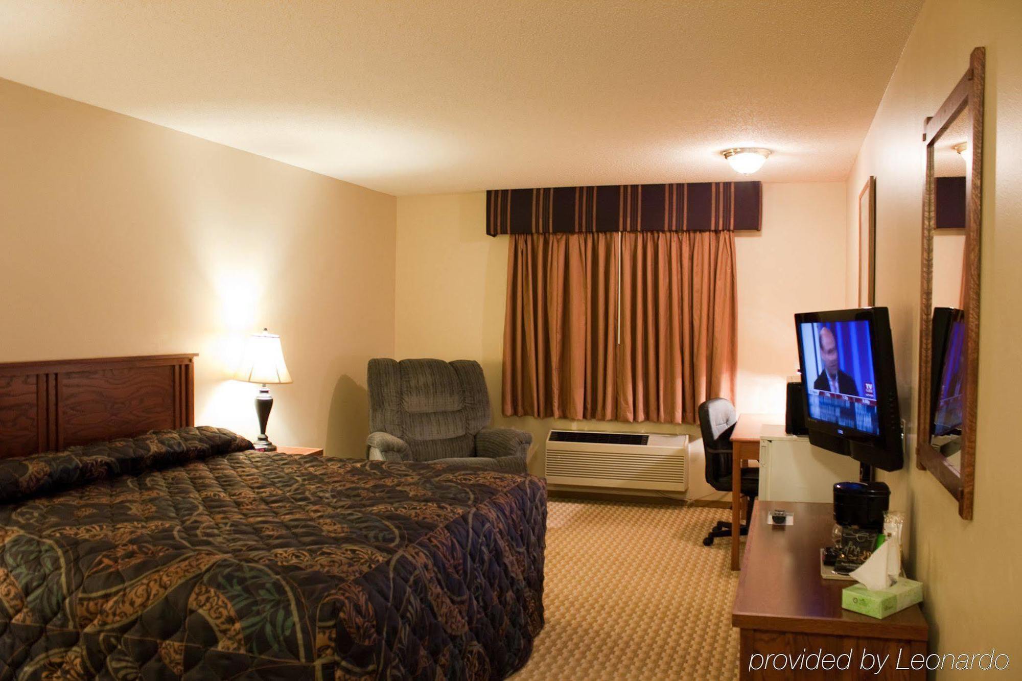 Prairie Inn Vermillion エクステリア 写真