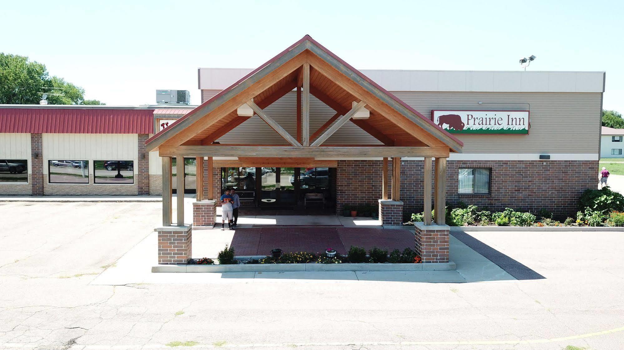 Prairie Inn Vermillion エクステリア 写真