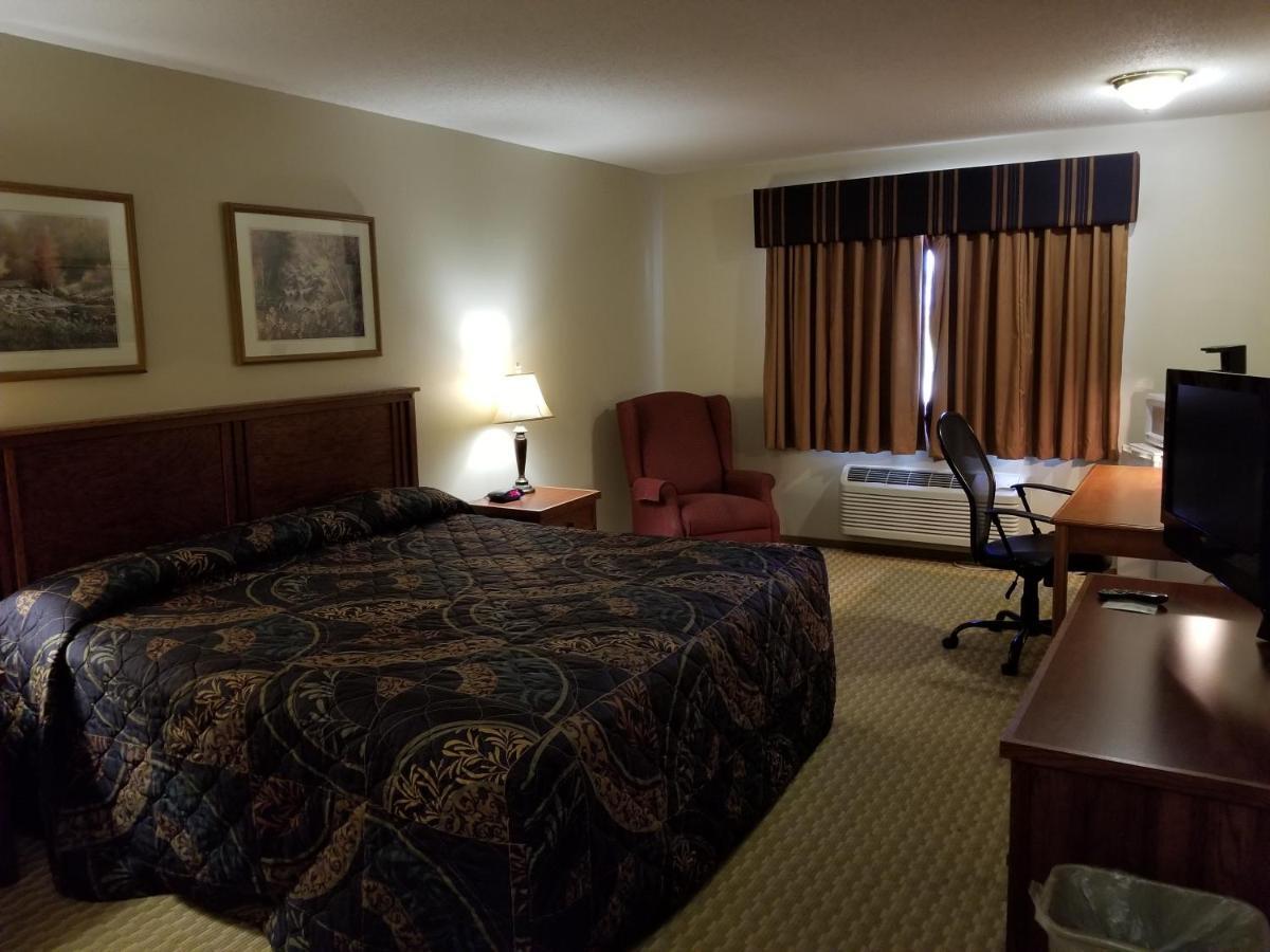Prairie Inn Vermillion エクステリア 写真